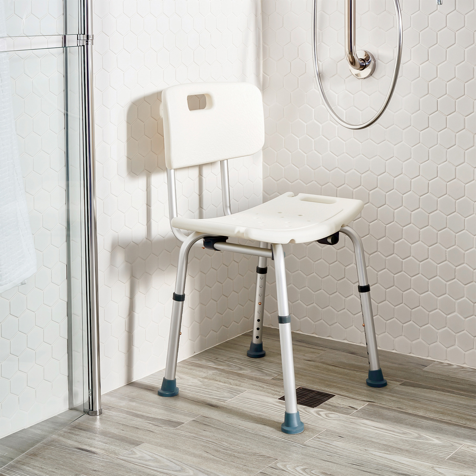 How to Get a Free Shower Chair? 3 - chaircomfort.pro